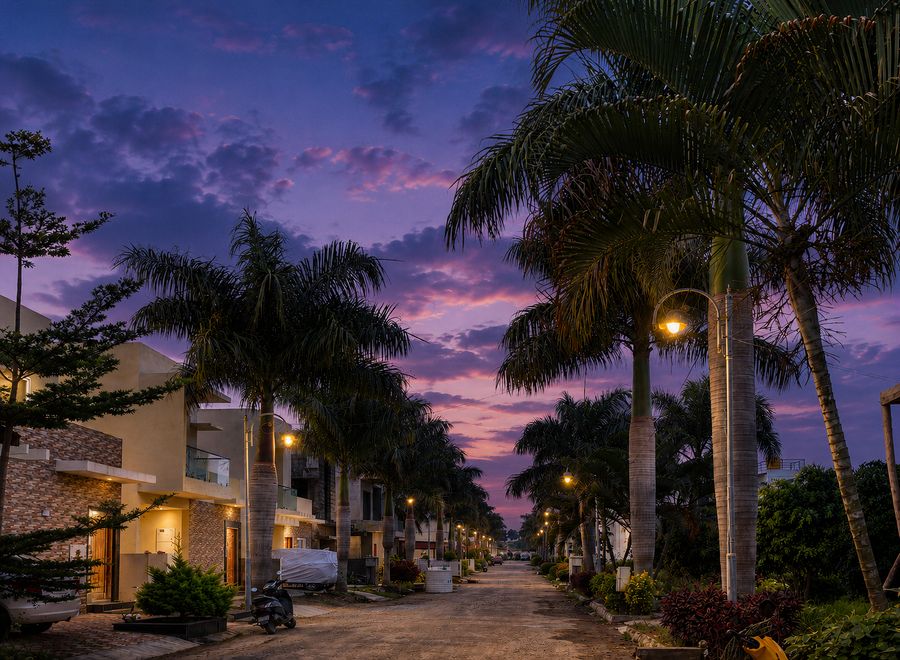 La Ville Township evening ambience